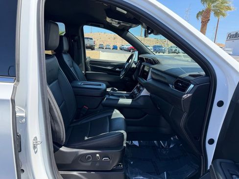 Certified 2024 GMC Yukon Denali AWD/4WD image 15
