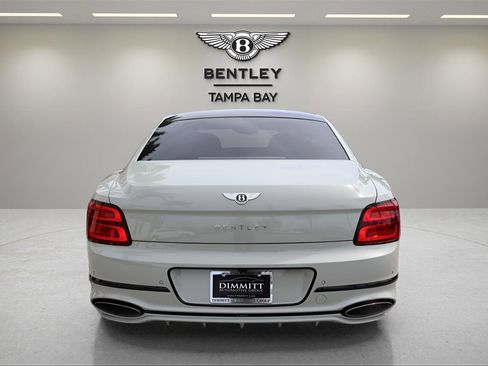 New 2025 Bentley Flying Spur Plug-In Hybrid image 7
