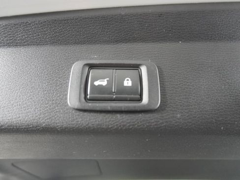 Used 2022 Mitsubishi Outlander SEL image 37