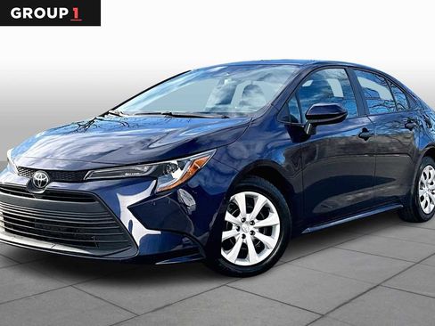 Used 2024 Toyota Corolla LE image 1
