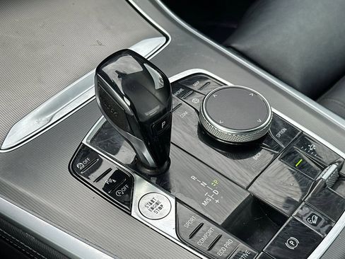 Used 2019 BMW X5 xDrive40i w/ M Sport Package image 18