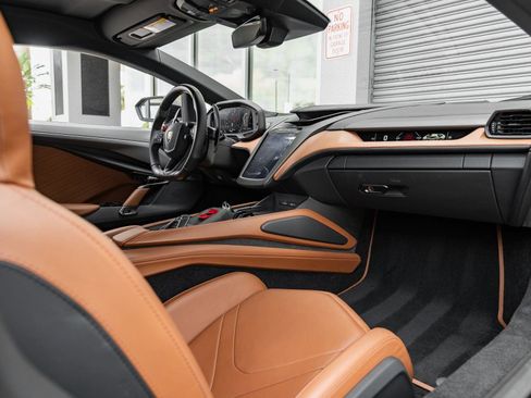 Used 2024 Lamborghini Revuelto AWD/4WD image 2