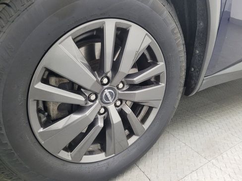 Used 2022 Nissan Pathfinder S image 31