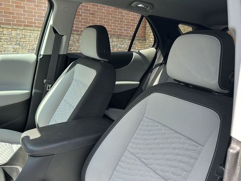 Used 2021 Chevrolet Equinox LT FWD image 11