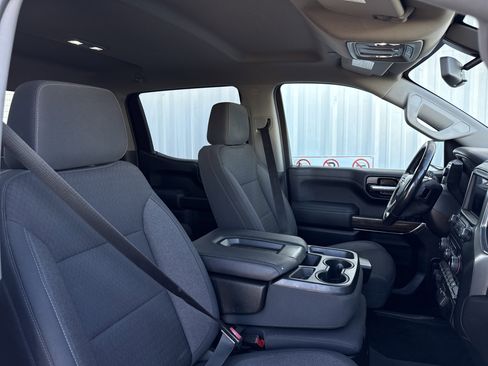 Used 2021 Chevrolet Silverado 1500 LT image 39