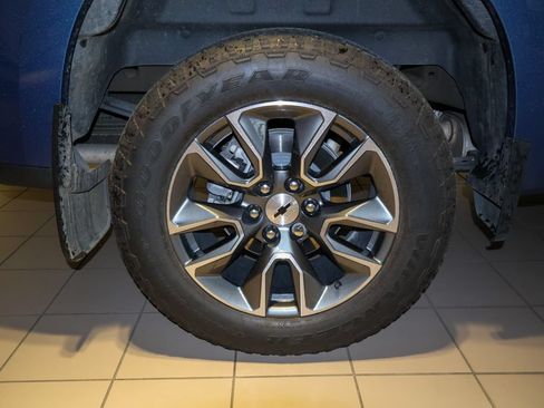 Used 2024 Chevrolet Silverado 1500 RST w/ Z71 Off-Road Package AWD/4WD image 30