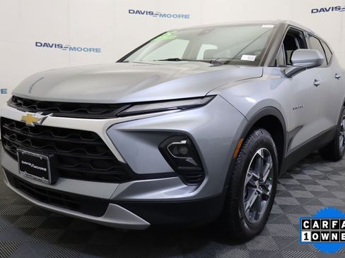 Used 2025 Chevrolet Blazer LT image 11