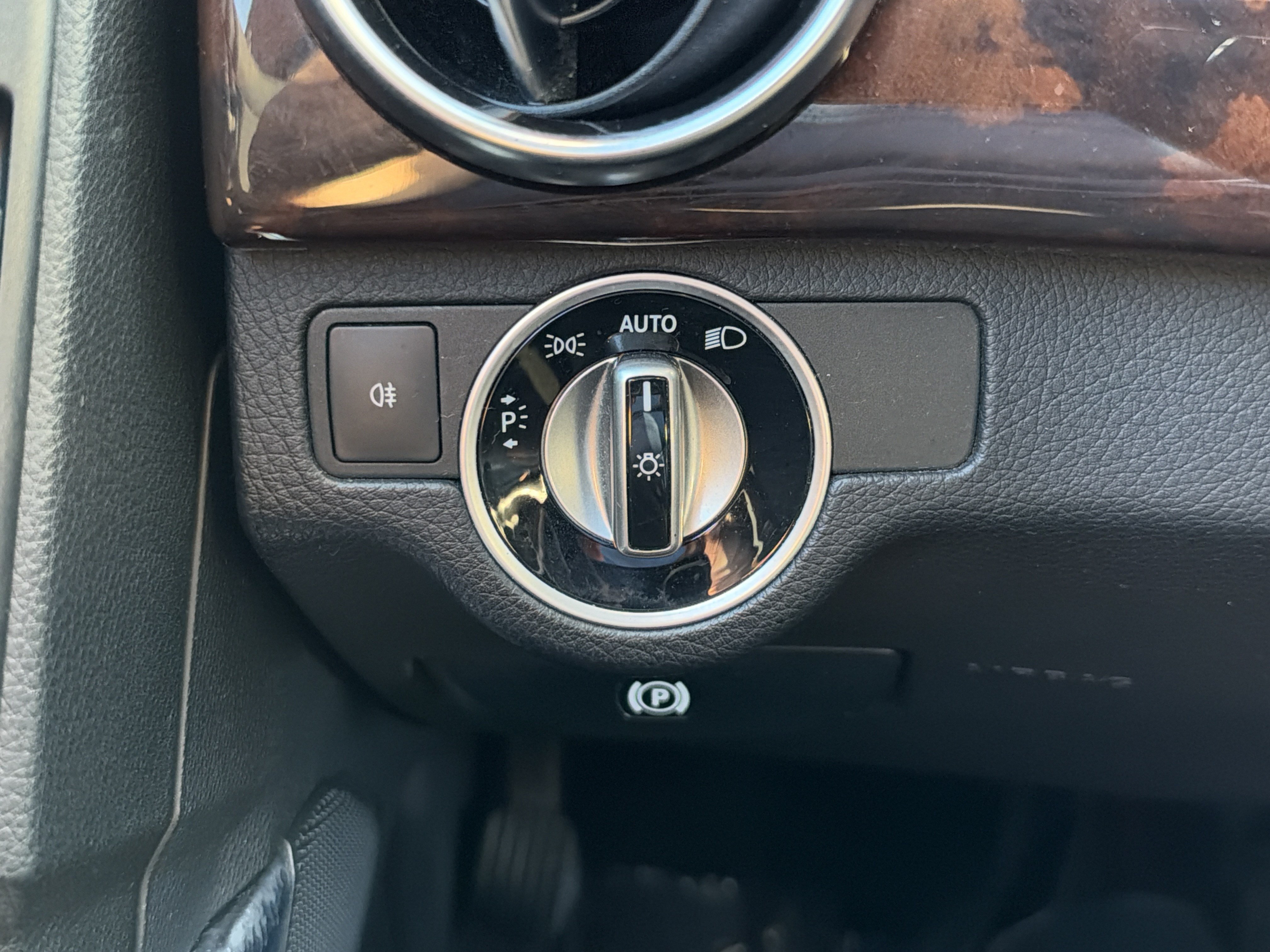 Used 2015 Mercedes-Benz GLK 250 BlueTEC 4MATIC image 27