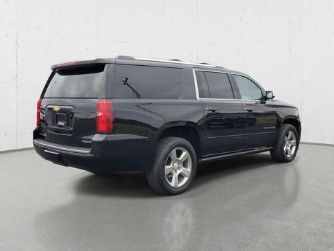 Used 2019 Chevrolet Suburban Premier image 7