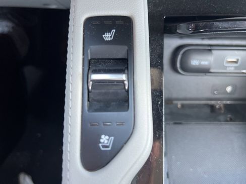 Used 2022 Kia Telluride SX w/ Towing Package image 21