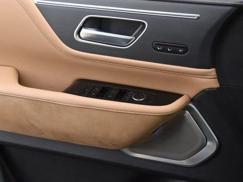 Certified 2025 INFINITI QX80 Sensory image 28