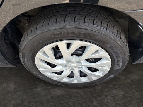Used 2019 Toyota Corolla LE FWD image 39