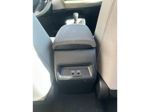 Used 2024 Toyota Corolla LE FWD image 4