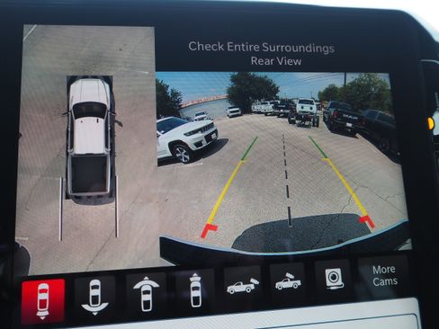 New 2025 RAM 2500 Limited image 17