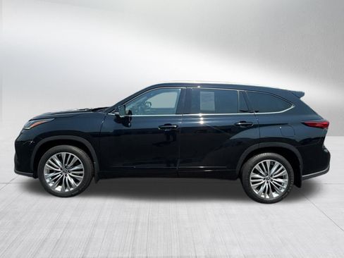 Used 2023 Toyota Highlander Platinum AWD/4WD image 8