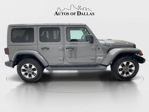 Used 2022 Jeep Wrangler Unlimited Sahara w/ Cold Weather Group AWD/4WD image 6