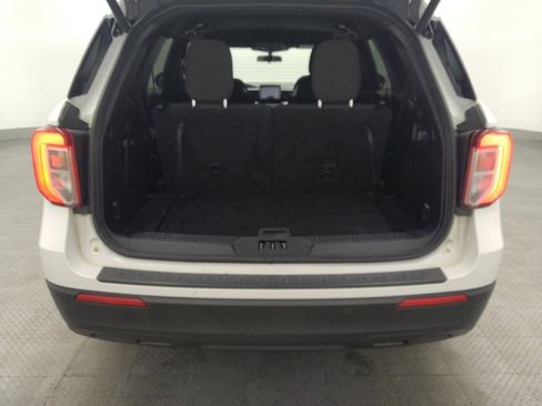 Used 2020 Ford Explorer XLT image 29