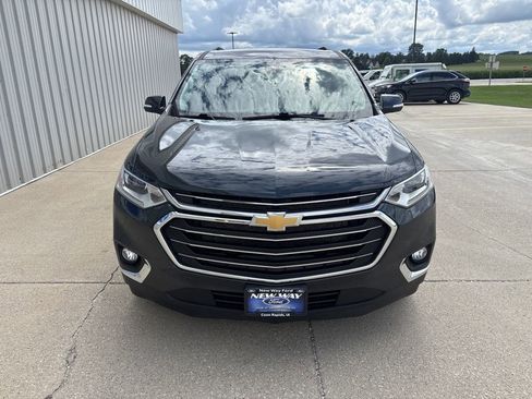 Used 2021 Chevrolet Traverse LT w/ LPO, Cargo Package image 2