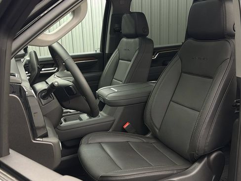 Used 2025 GMC Sierra 2500 Denali w/ Denali Reserve Package AWD/4WD image 34