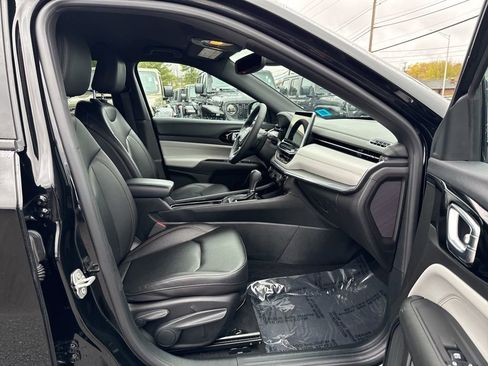 Certified 2024 Jeep Compass Limited AWD/4WD image 27