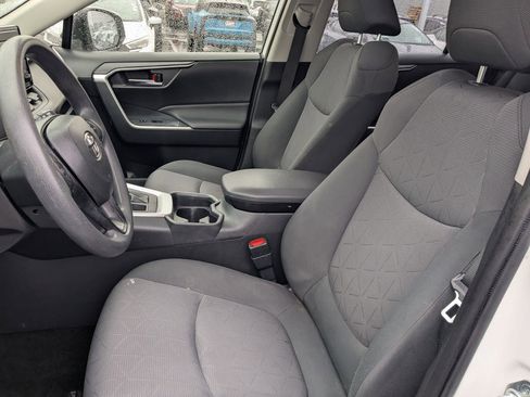 Used 2019 Toyota RAV4 XLE image 26