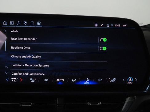 Used 2024 Chevrolet Equinox EV LT w/ LPO, Blackout Package image 39