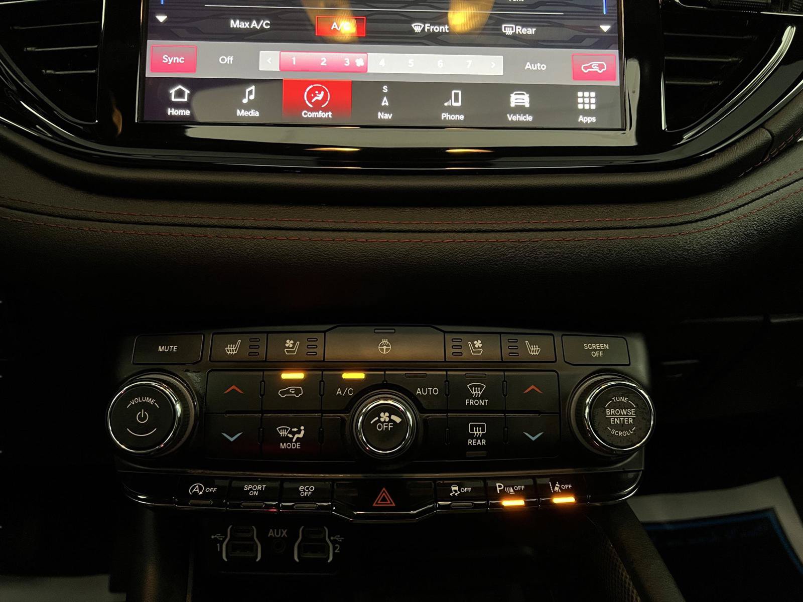 Used 2023 Dodge Durango GT AWD/4WD image 21