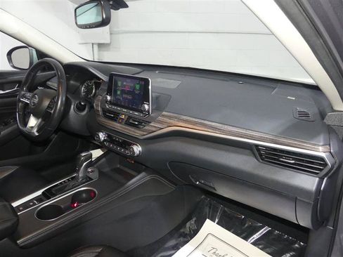 Used 2019 Nissan Altima 2.5 SL FWD image 24