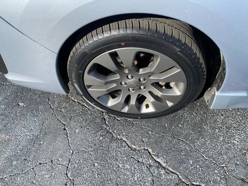 Used 2014 Subaru Impreza 2.0i Sport Premium image 4