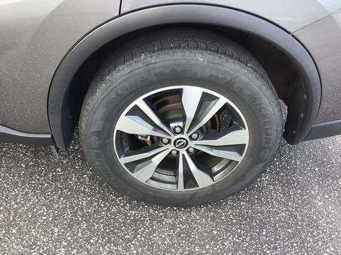 Used 2023 Nissan Murano SV FWD image 16