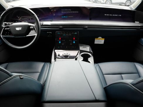 New 2025 Cadillac Escalade IQ Sport 2 image 7