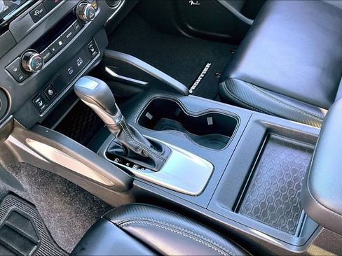 Certified 2024 Nissan Frontier SL image 15