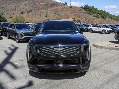 Used 2025 Cadillac Escalade IQ Sport 2 image 2