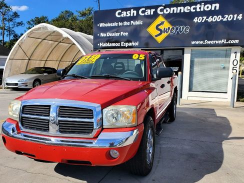 Used 2005 Dodge Dakota Laramie w/ Trailer Tow Group image 2