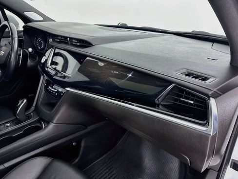 Used 2023 Cadillac XT6 Sport w/ Technology Package AWD/4WD image 33