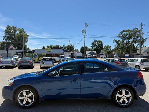 Used 2005 Pontiac G6 GT w/ Premium Value Package FWD image 2