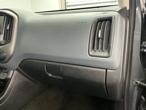 Used 2017 Chevrolet Colorado Z71 image 11