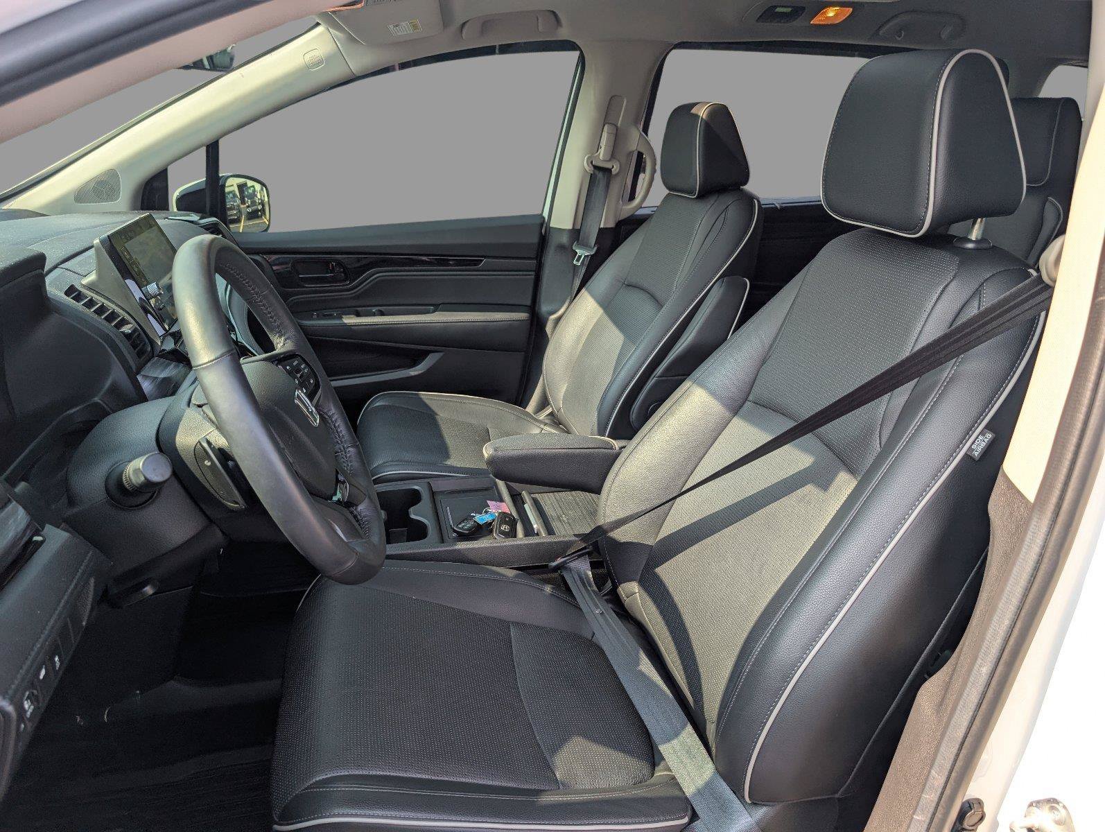 Used 2025 Honda Odyssey Elite image 15