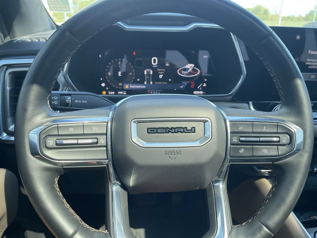 Used 2023 GMC Canyon Denali AWD/4WD image 18