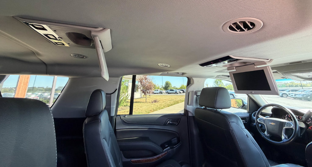 Used 2020 Chevrolet Suburban Premier AWD/4WD image 4