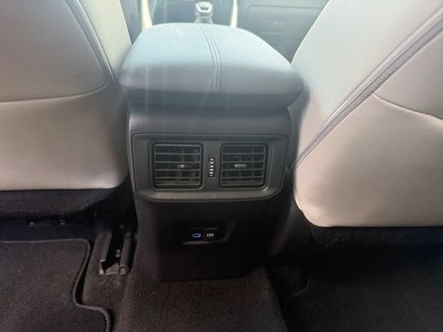 Used 2022 Toyota RAV4 XLE Premium AWD/4WD image 29
