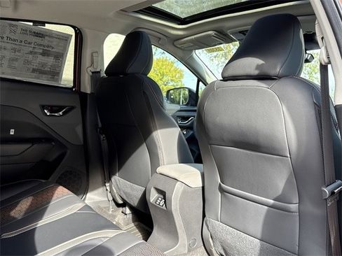 New 2025 Subaru Crosstrek 2.5i Limited w/ Popular Package #3A image 17