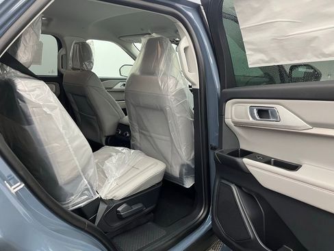 New 2026 Ford Explorer Active w/ Active Comfort Package image 31