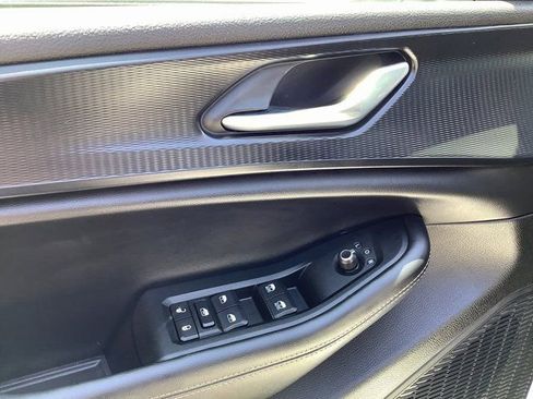 Used 2024 Jeep Grand Cherokee Laredo X w/ Trailer Tow Package image 10