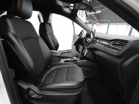 Used 2023 Ford Escape ST-Line AWD/4WD image 25