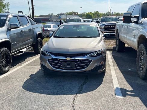 Used 2024 Chevrolet Malibu LT image 7