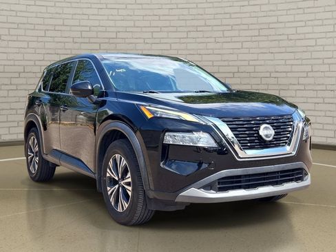 Used 2022 Nissan Rogue SV FWD image 3