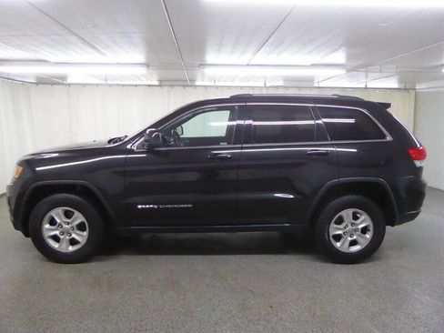 Used 2016 Jeep Grand Cherokee Laredo w/ Quick Order Package 23E image 4