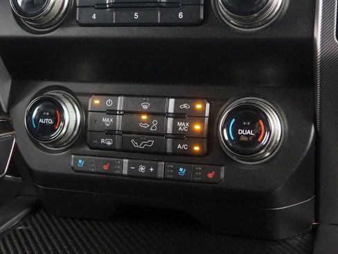 Used 2019 Ford F150 Raptor w/ Equipment Group 802A Luxury AWD/4WD image 36