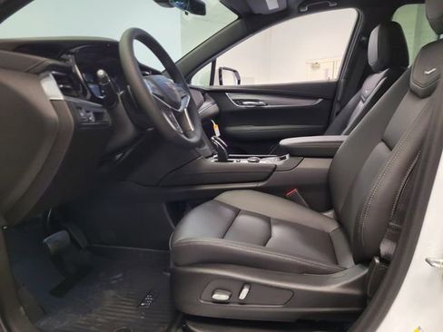 New 2026 Cadillac XT5 Luxury w/ LPO, Floor Liner Package FWD image 11
